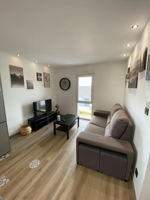 Appartement Climatise Charmes  Exterior foto